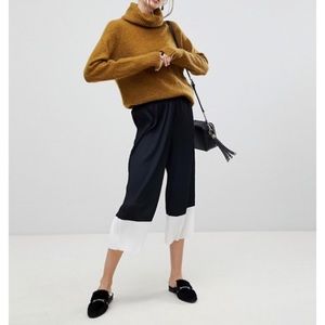 ASOS stretch Pleated Plisse culottes